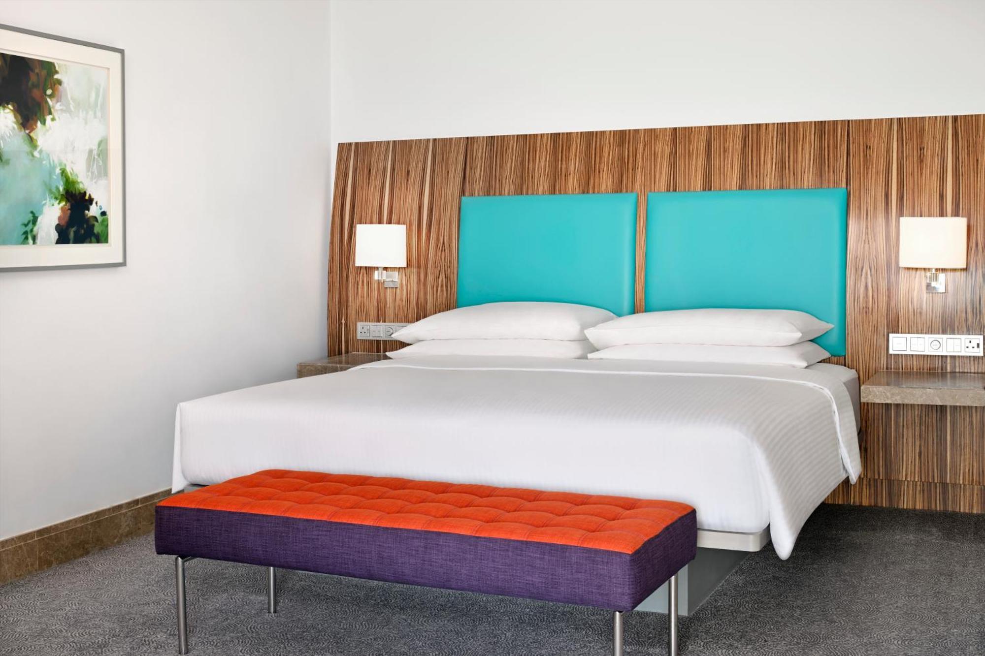 Hotel Andaz Capital Gate Abu Dhabi, By Hyatt