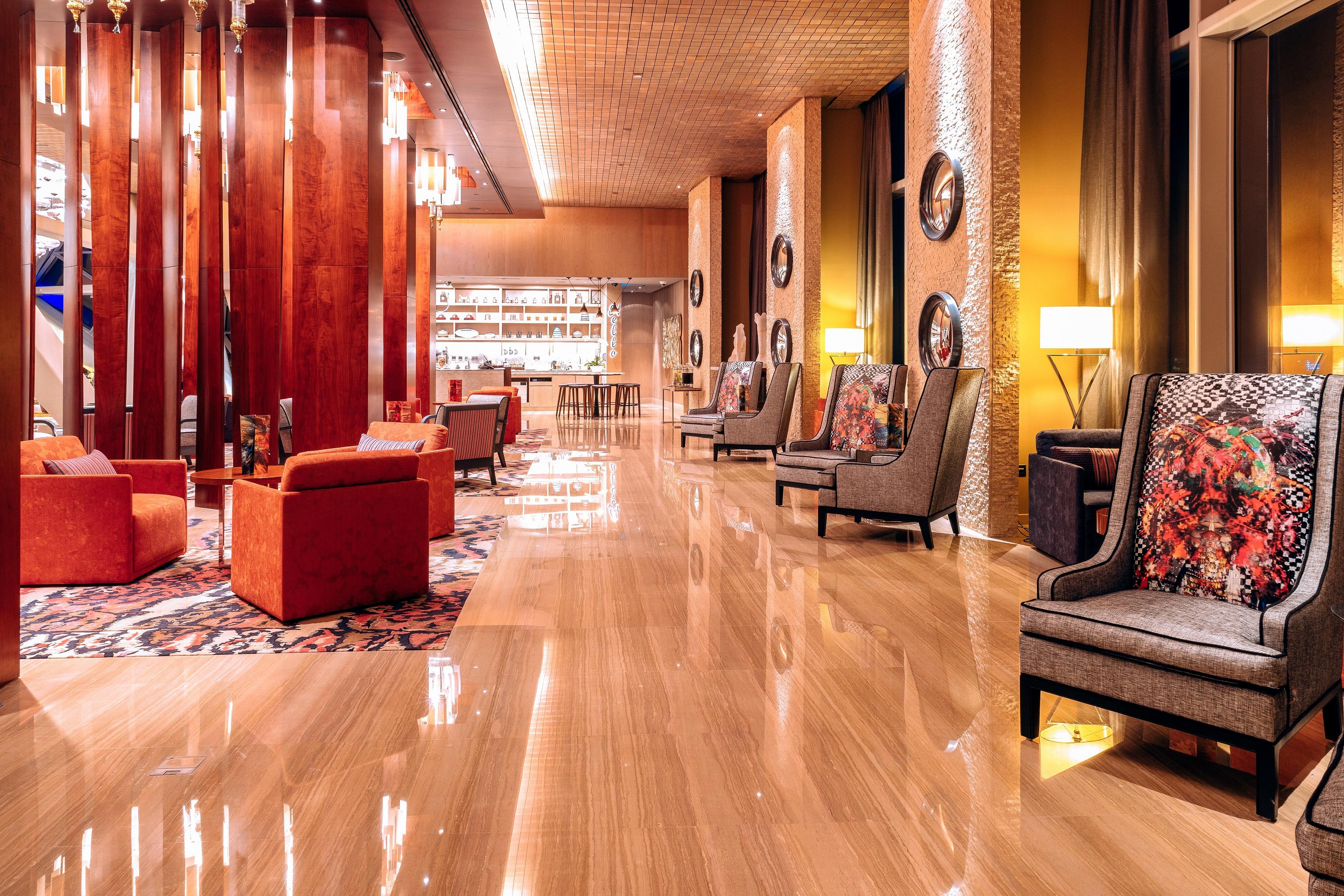 Andaz Capital Gate Abu Dhabi, By Hyatt Hotel 5*