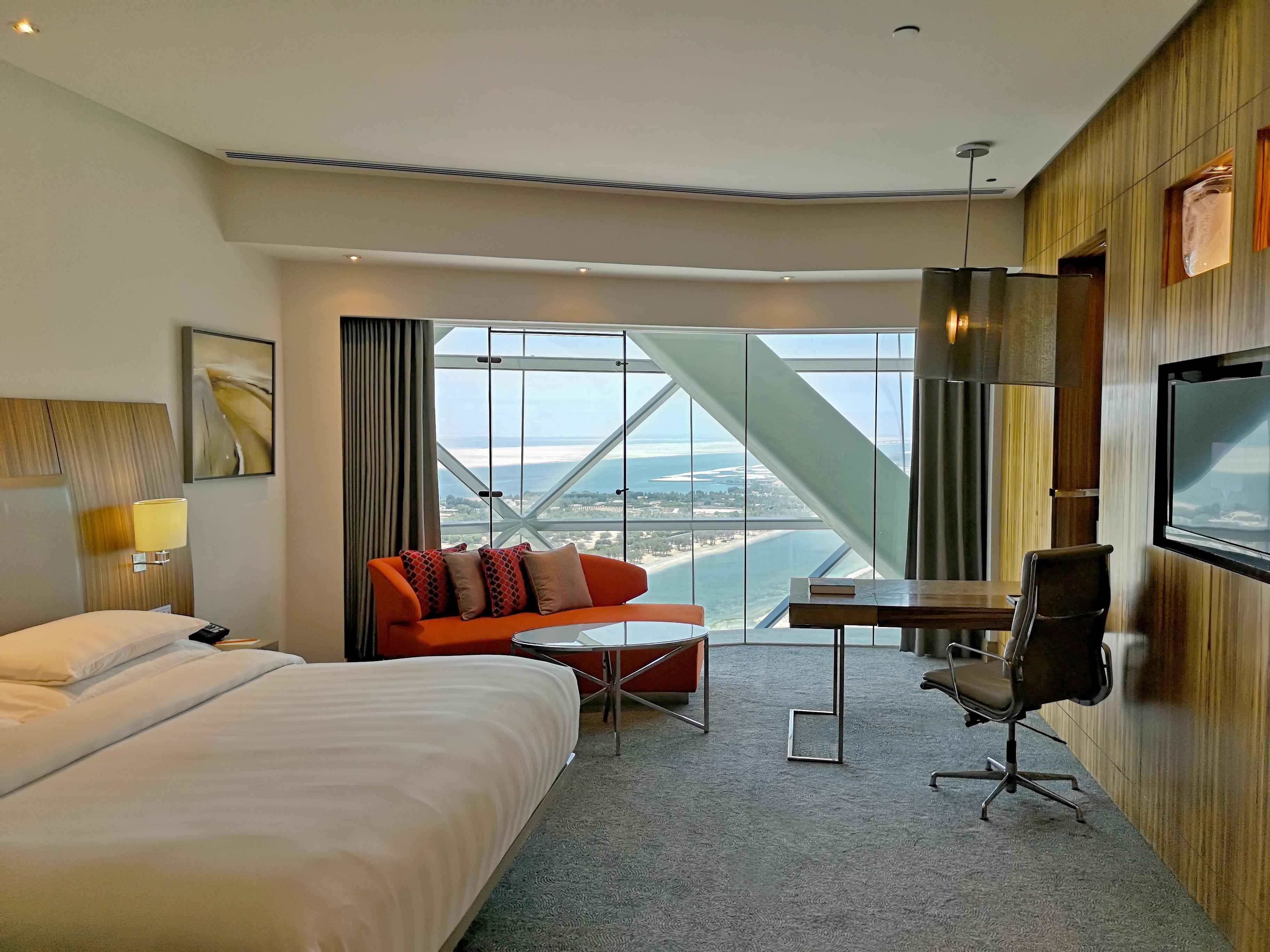Andaz Capital Gate Abu Dhabi, By Hyatt Abou Dabi