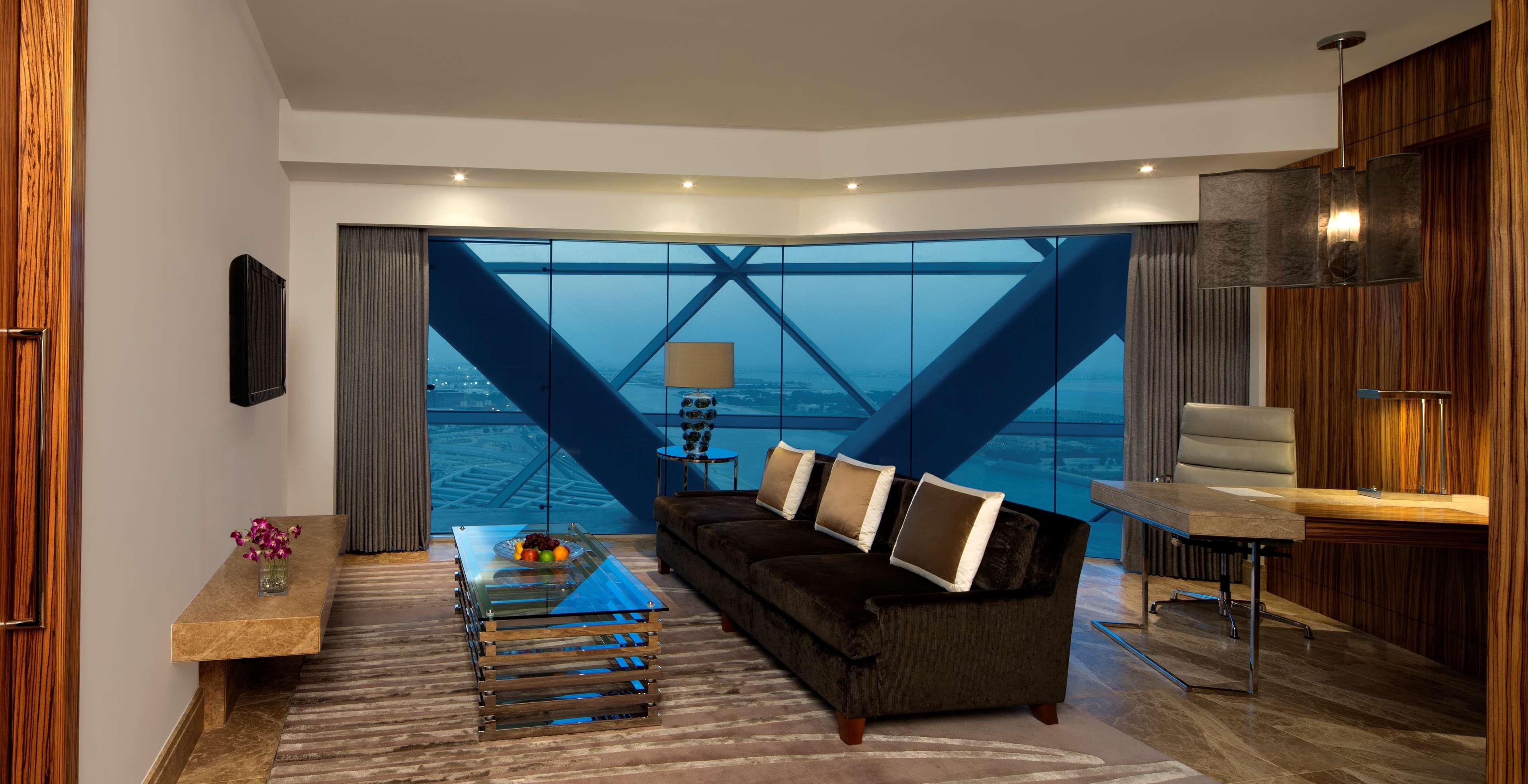 Andaz Capital Gate Abu Dhabi, By Hyatt 5*