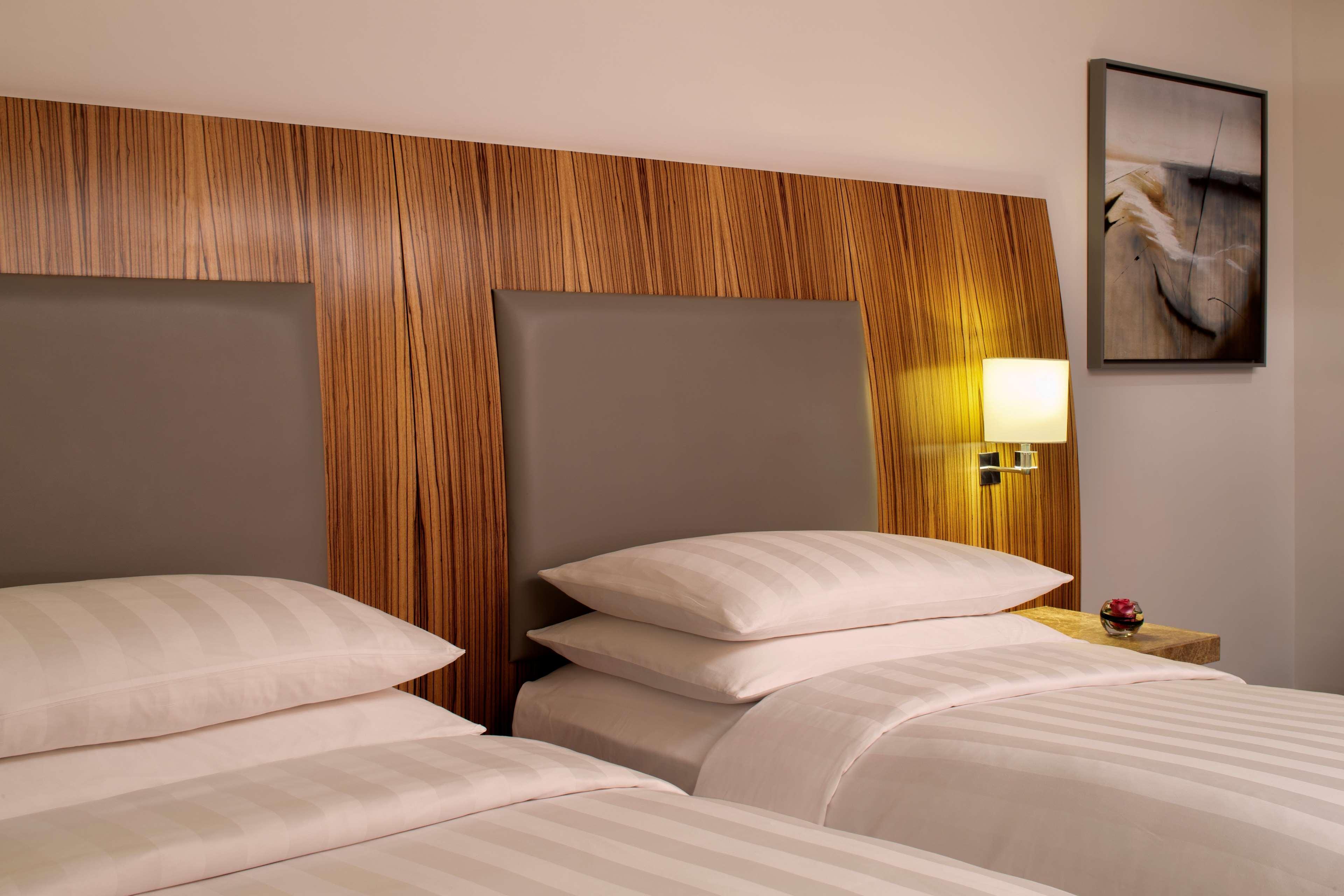 Hotel Andaz Capital Gate Abu Dhabi, By Hyatt Abou Dabi