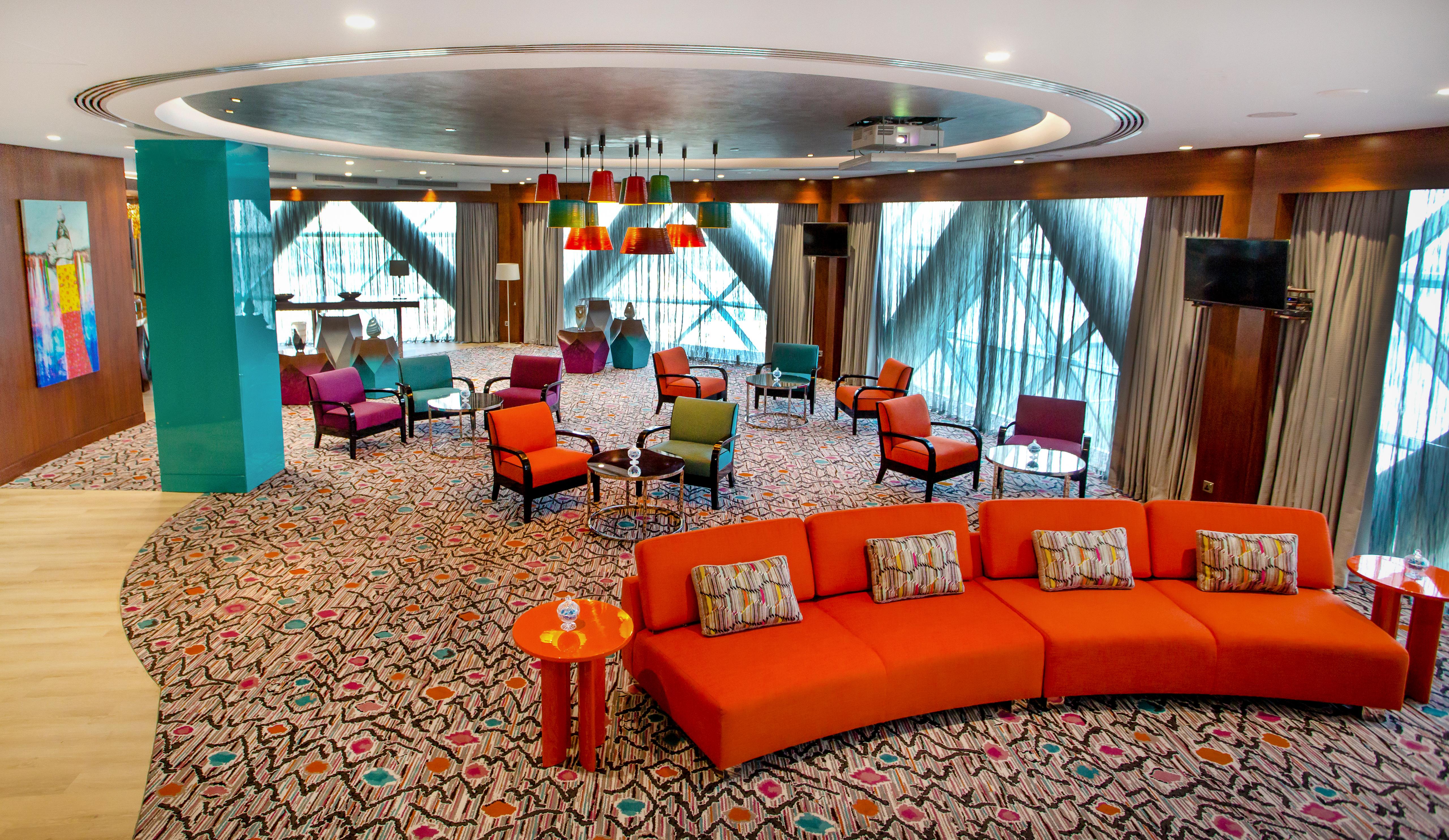 Andaz Capital Gate Abu Dhabi, By Hyatt Hotel Abou Dabi